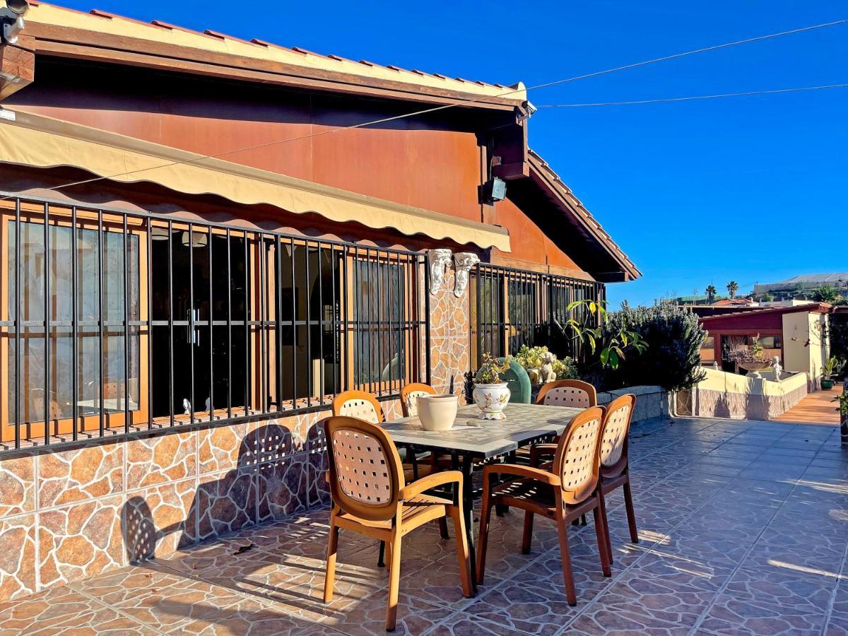Вилла Exquisite Rural House With Garden, Pool And Sea Views Арико-Вьехо Экстерьер фото