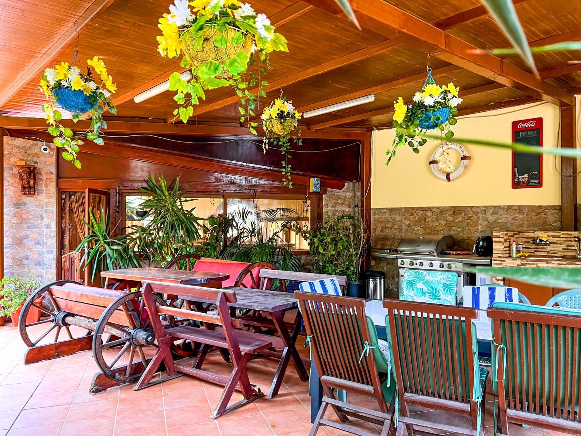 Вилла Exquisite Rural House With Garden, Pool And Sea Views Арико-Вьехо Экстерьер фото