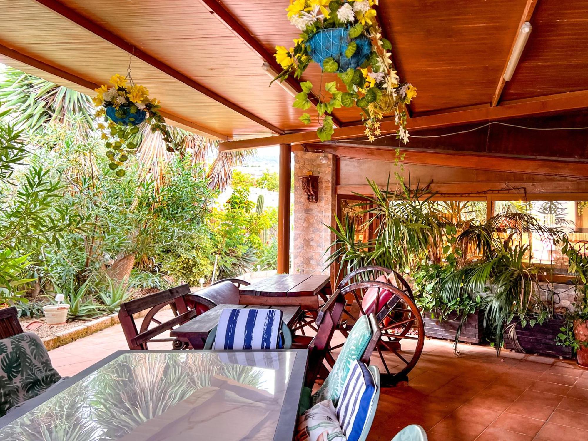 Вилла Exquisite Rural House With Garden, Pool And Sea Views Арико-Вьехо Экстерьер фото